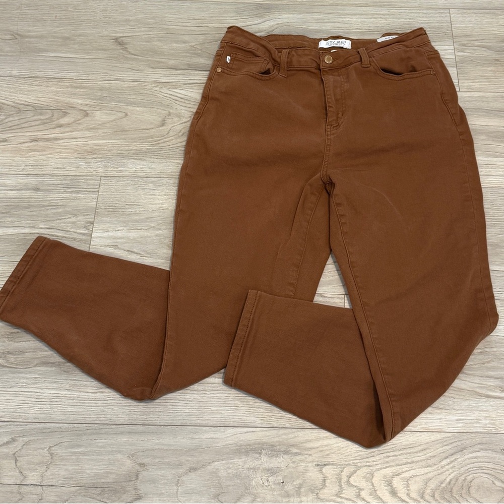Judy Blue Women's Straight Leg Jeans in Brown